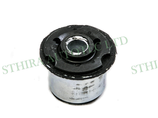 Citroën Xantia Front Left and Right Suspension Bush - OEM Ref 96083570 - RP3570