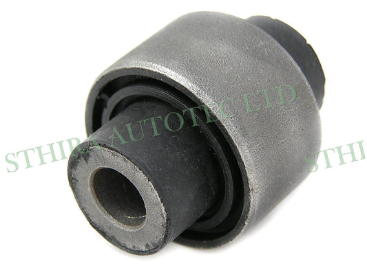 Peugeot 406 MkII 99- Rear Left and Right Suspension Bush - OEM Ref 3640.41 - RP4041