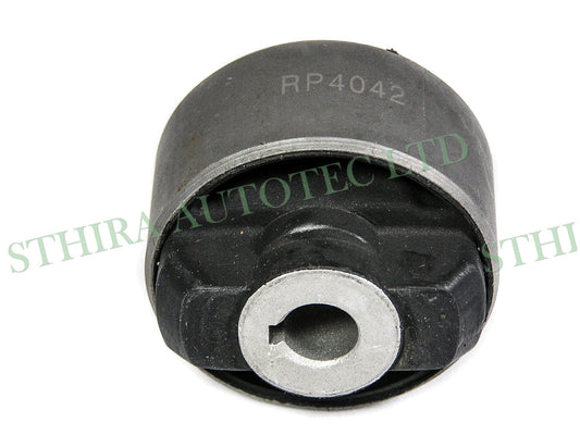 Renault Laguna I -01 Front Left and Right Suspension Bush - OEM Ref 7700824042 - RP4042